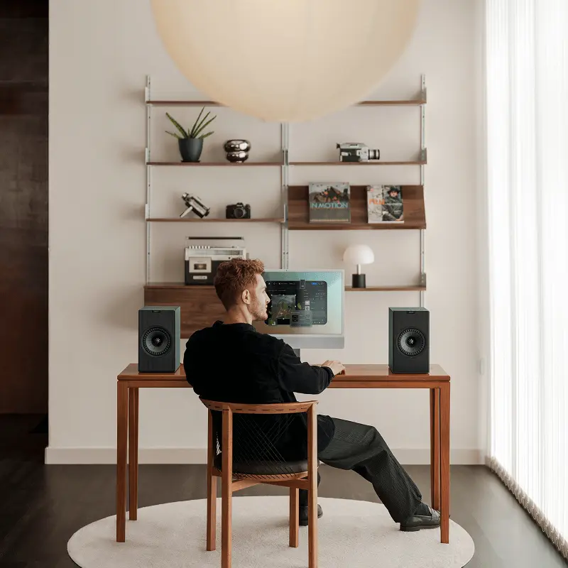 KEF Coda W